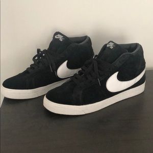 Nike SB Zoom Blazer Mid